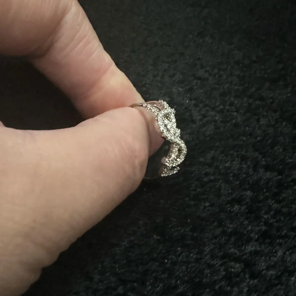 Sparkling ring - Picture 2 of 5